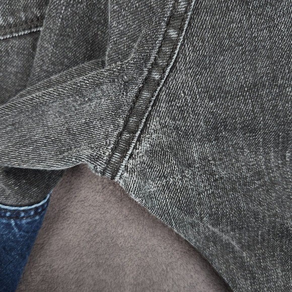 Rocawear Jeans Mens 37x32 Black Blue Two Tone Patched Denim Straight Fit Y2K VTG - Picture 6 of 14